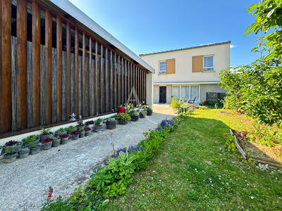 Maison - 101 m² - 5 pièces