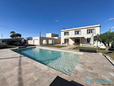 Maison - 285 m² - 7 pièces