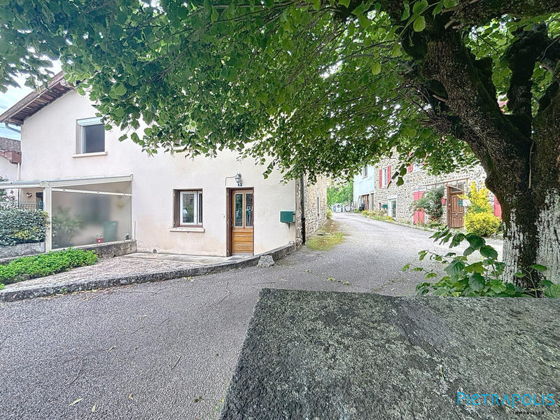 Maison - 85 m² - 5 pièces