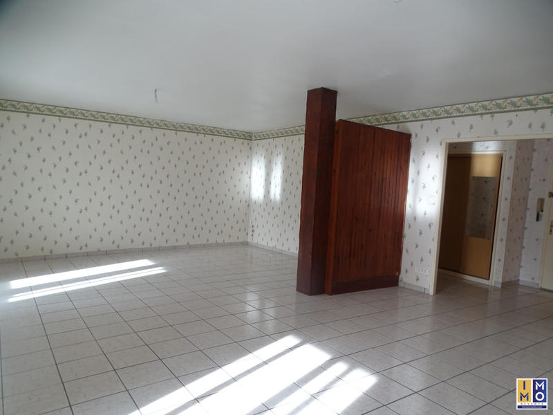 Appartement - 127 m² - 6 pièces