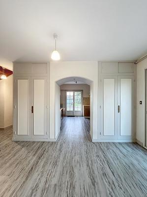 Maison - 212 m² - 7 pièces