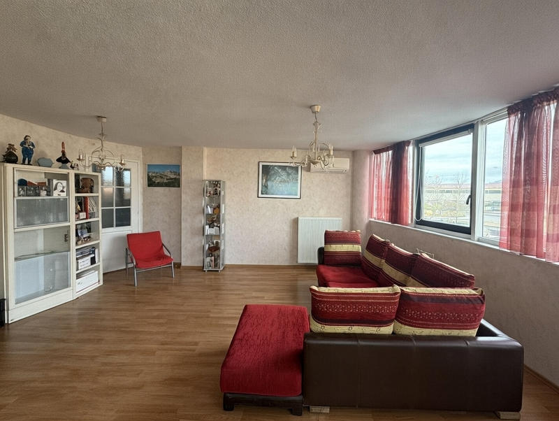 Appartement - 85 m² - 3 pièces