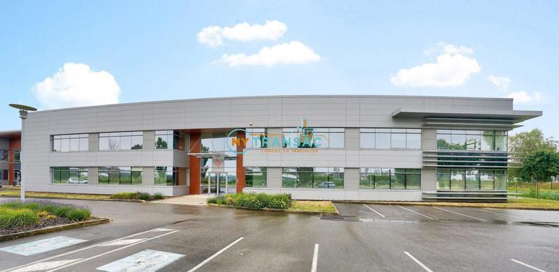 Local d'activité / Entrepôt - 3 290 m²