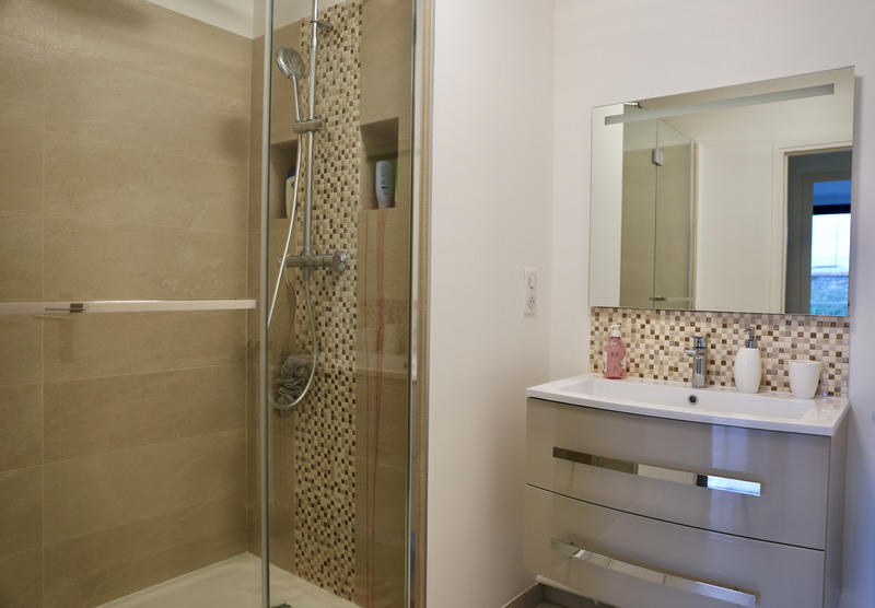 Appartement - 80 m² - 3 pièces