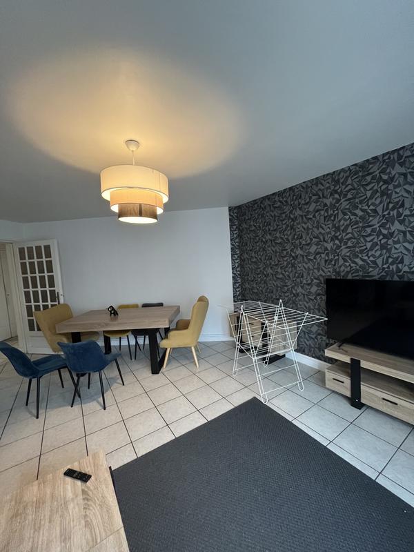 Appartement - 105 m² - 5 pièces