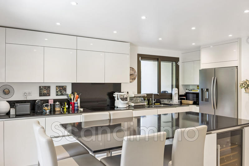 Appartement - 101 m² - 4 pièces