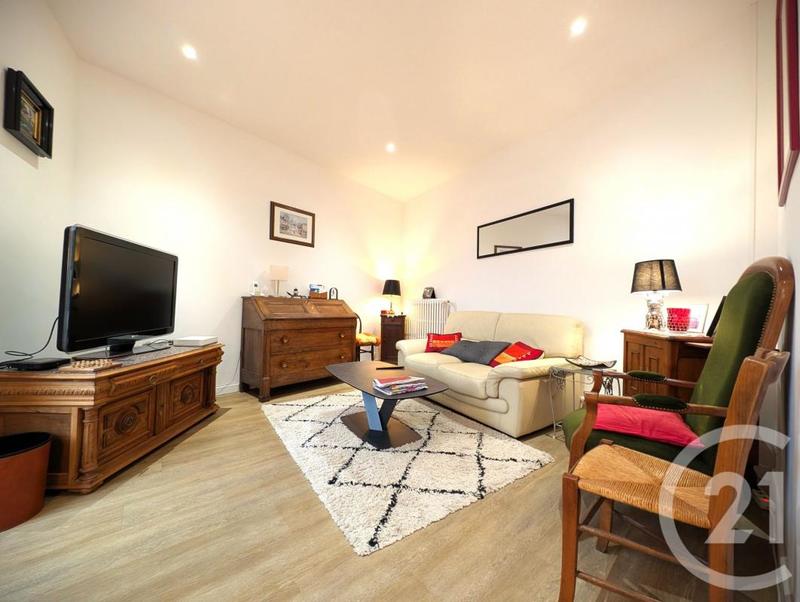 Maison - 198 m² - 8 pièces