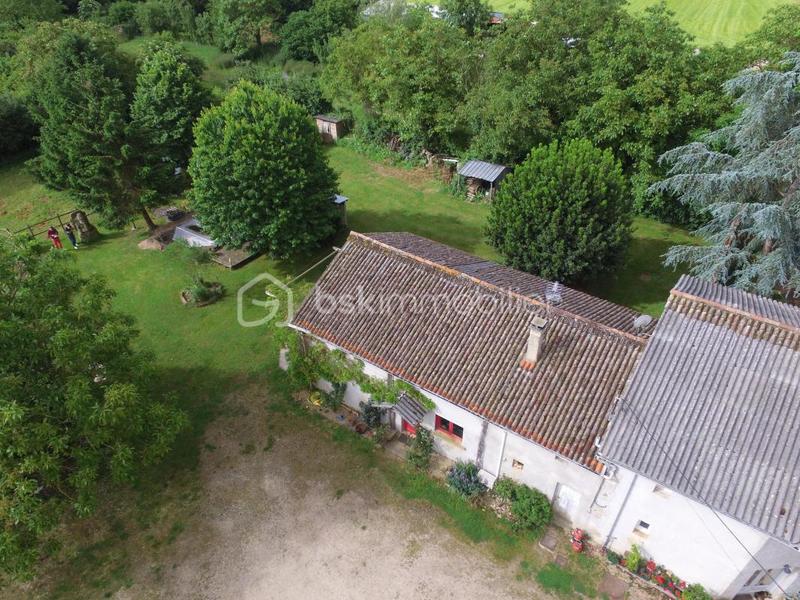 Maison - 184 m² - 10 pièces