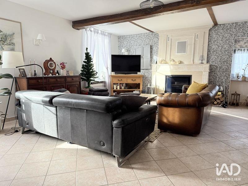 Maison - 240 m² - 5 pièces