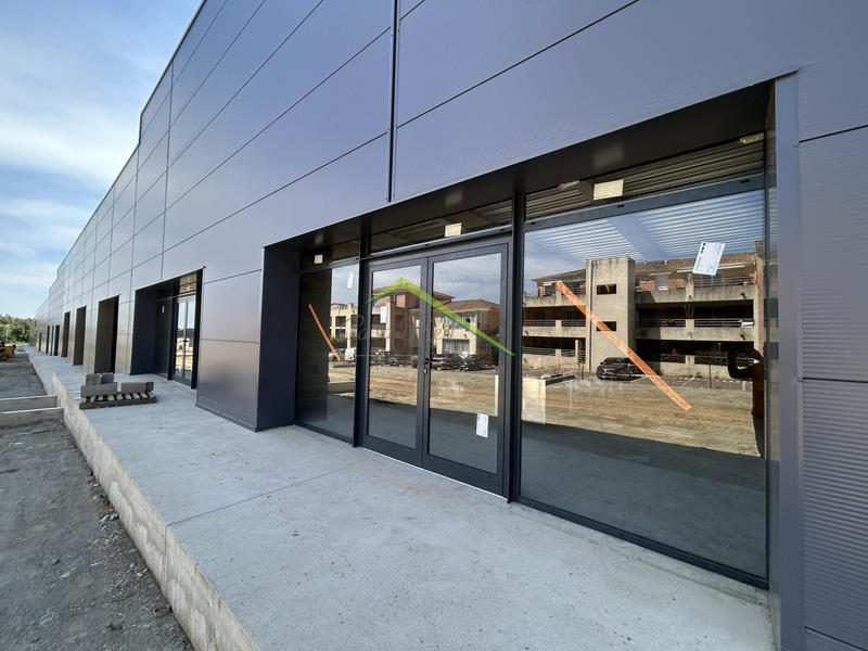 Local commercial - 275 m²