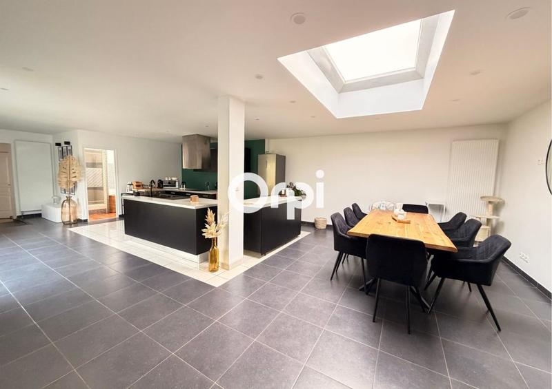 Maison - 152 m² - 4 pièces