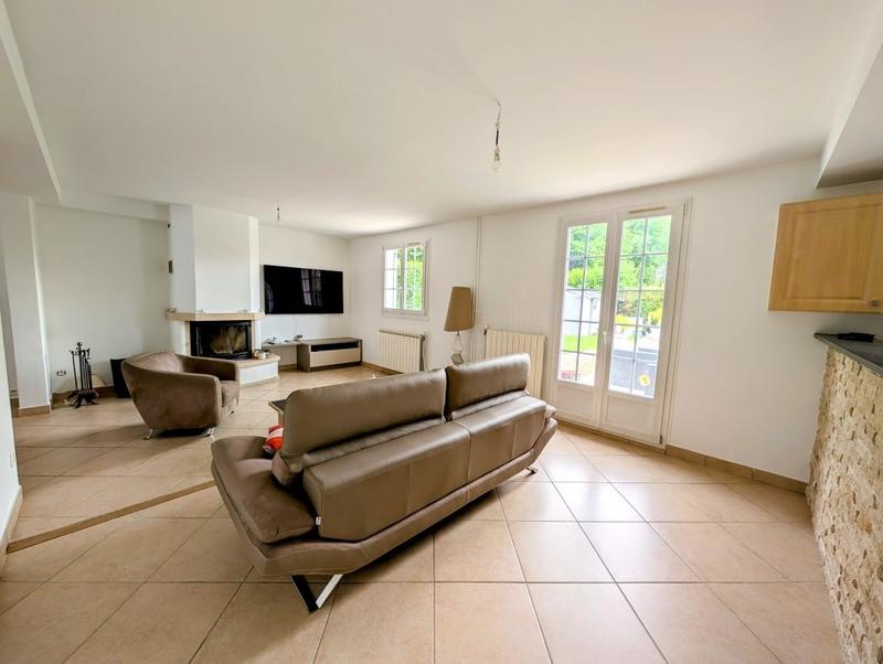 Maison - 158 m² - 6 pièces