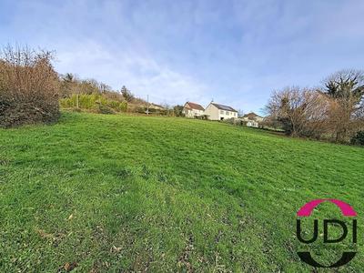 Terrain constructible - 3 070 m²