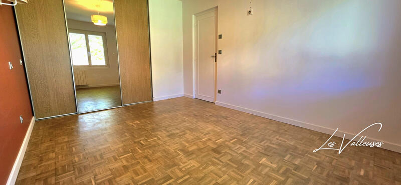 Maison - 111 m² - 5 pièces