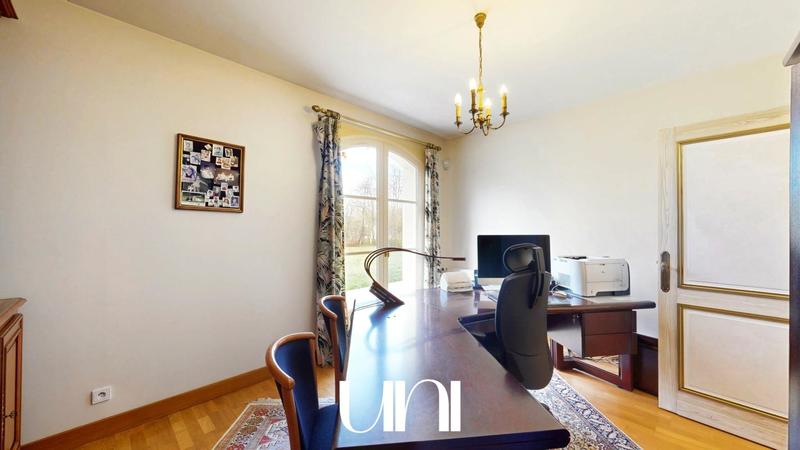 Maison - 190 m² - 7 pièces