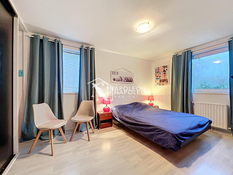 Maison - 200 m² - 5 pièces