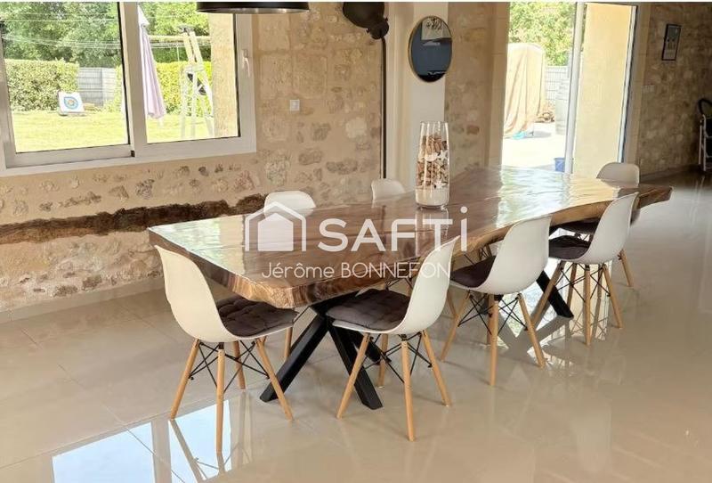 Villa - 209 m² - 6 pièces