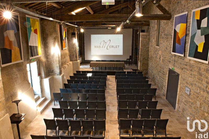 Local commercial - 3 000 m²