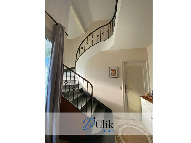 Maison - 144 m² - 5 pièces