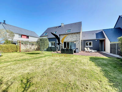 Maison contemporaine - 118 m² - 7 pièces