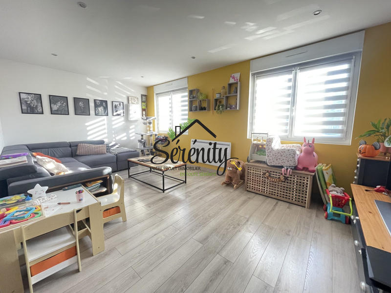 Maison - 90 m² - 5 pièces