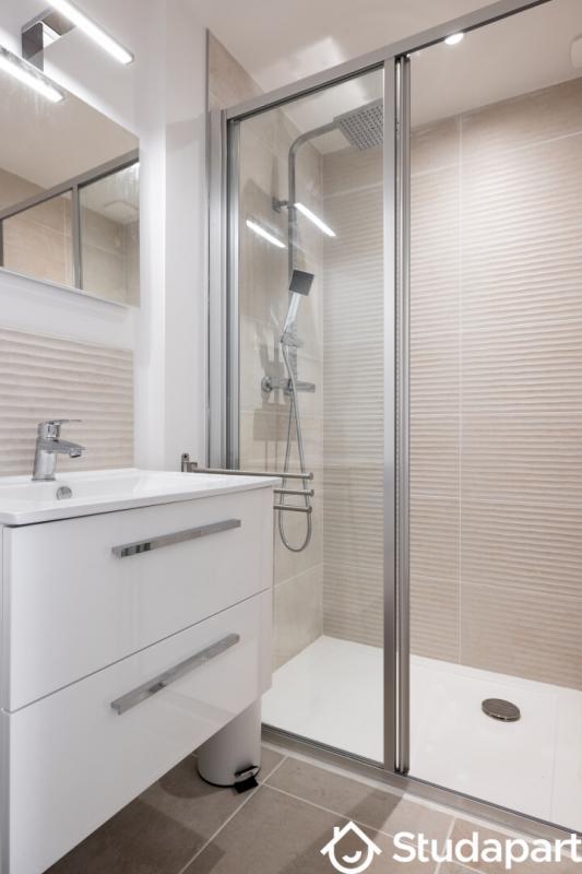 Chambre - 9 m² - 1 pièce