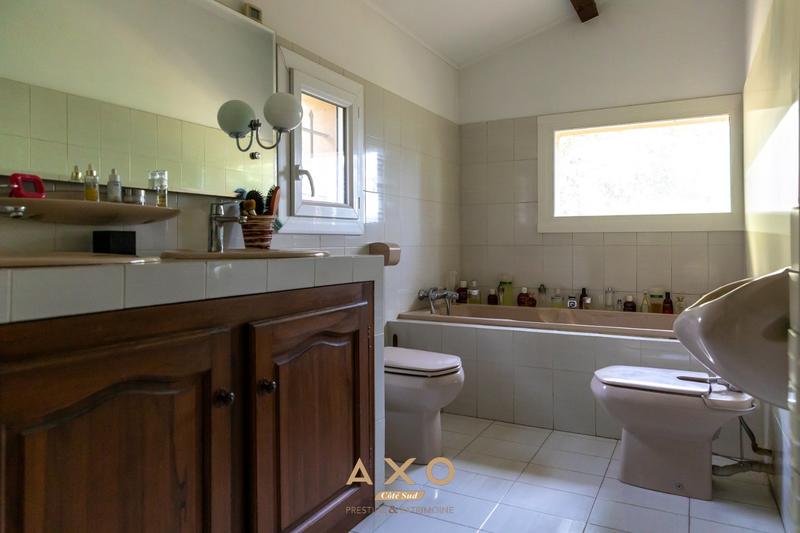 Maison - 170 m² - 7 pièces