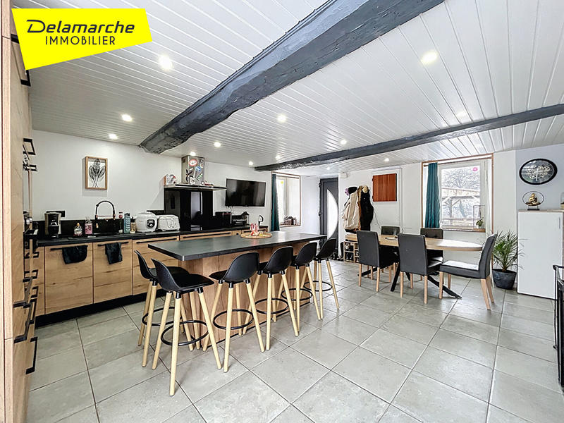 Maison - 179 m² - 8 pièces