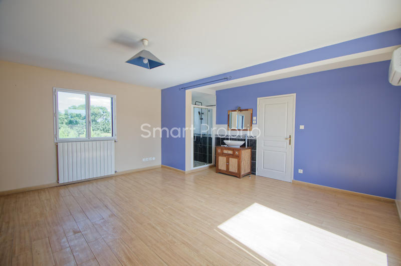 Propriété - 348 m² - 10 pièces