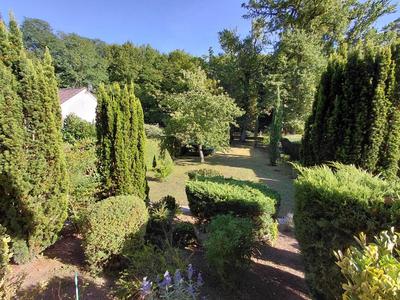 Maison - 1 325 m² - 5 pièces