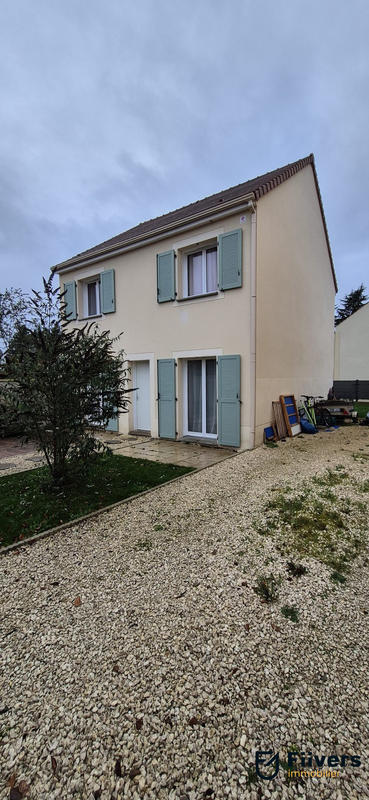 Maison traditionnelle - 100 m² - 7 pièces