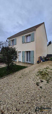 Maison traditionnelle - 100 m² - 7 pièces