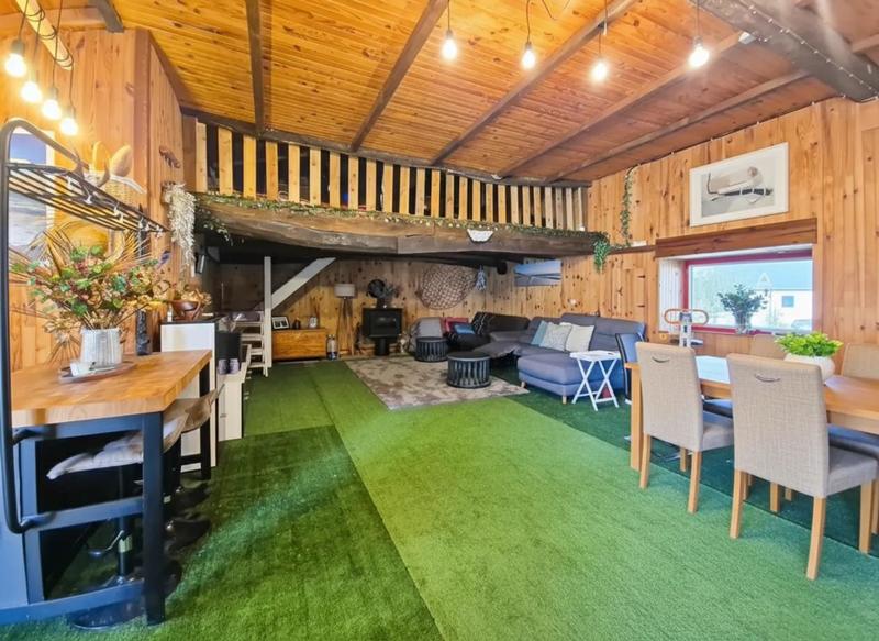 Maison - 230 m² - 6 pièces