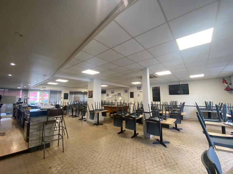 Local commercial - 160 m²