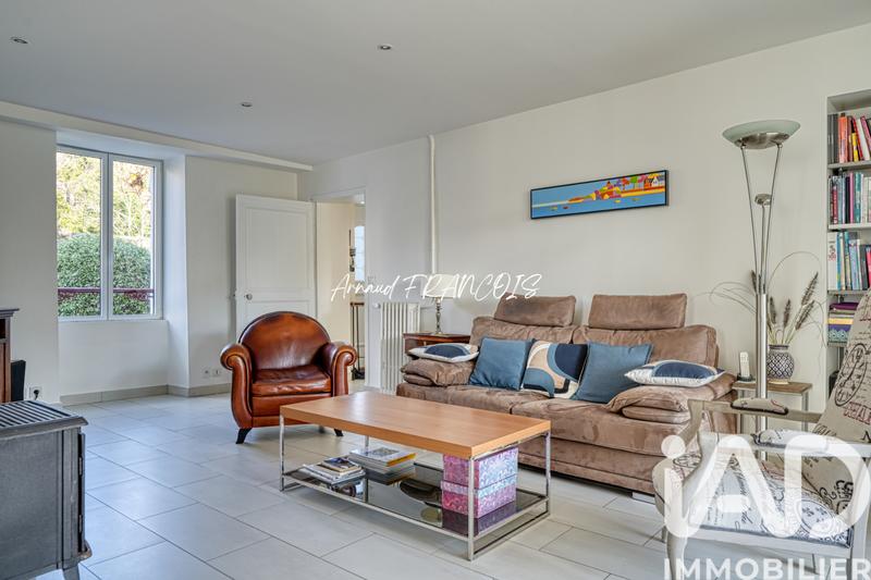 Maison - 190 m² - 8 pièces