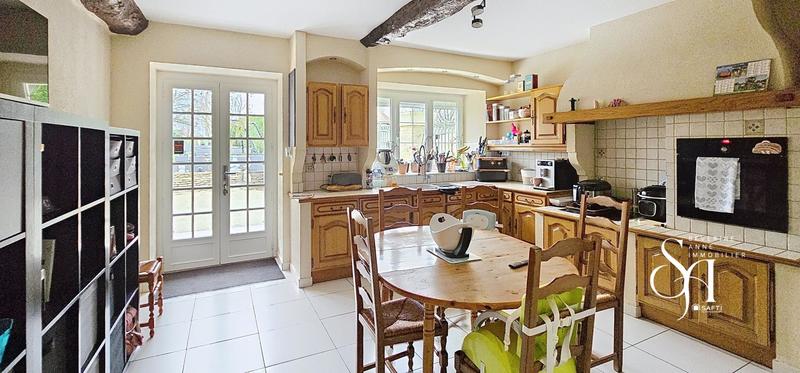 Maison - 190 m² - 8 pièces