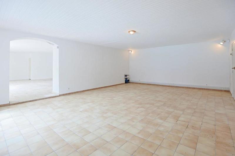 Villa - 375 m² - 7 pièces