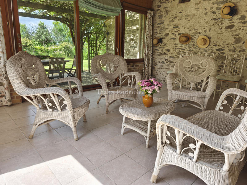 Propriété - 300 m² - 10 pièces