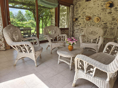 Propriété - 300 m² - 10 pièces