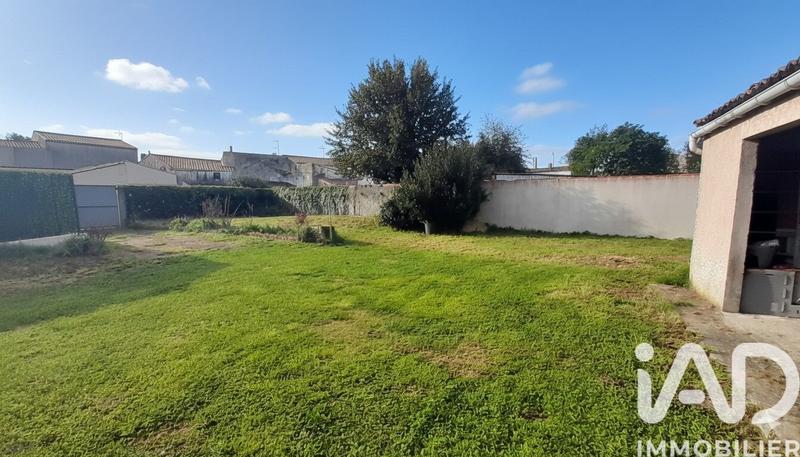 Maison - 220 m² - 8 pièces