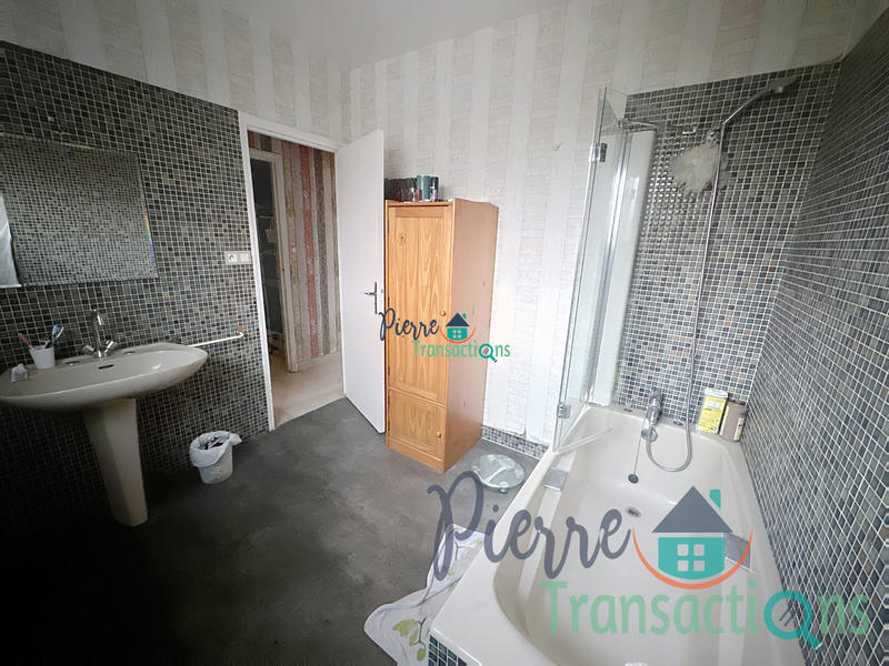 Maison - 294 m² - 8 pièces