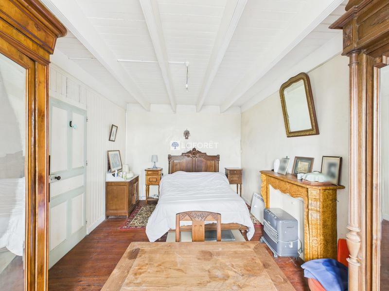 Maison - 88 m² - 9 pièces