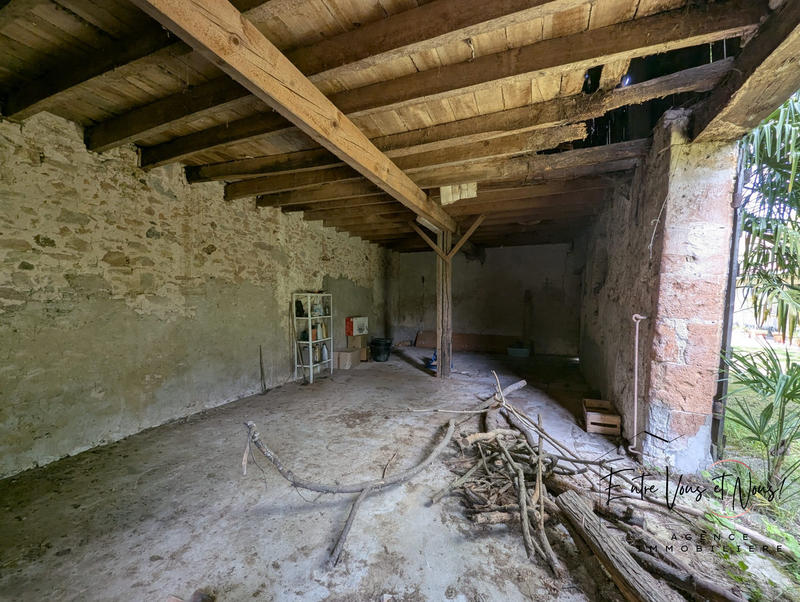 Maison - 280 m² - 8 pièces