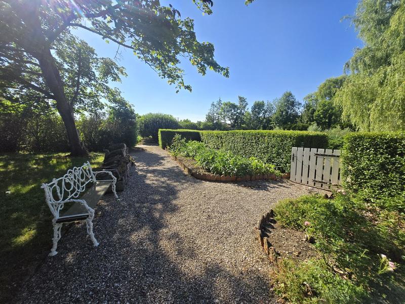 Maison - 393 m² - 10 pièces