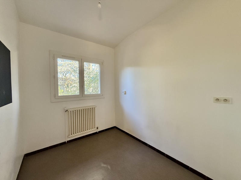 Maison - 231 m² - 10 pièces