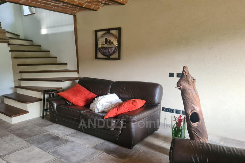 Maison - 225 m² - 6 pièces