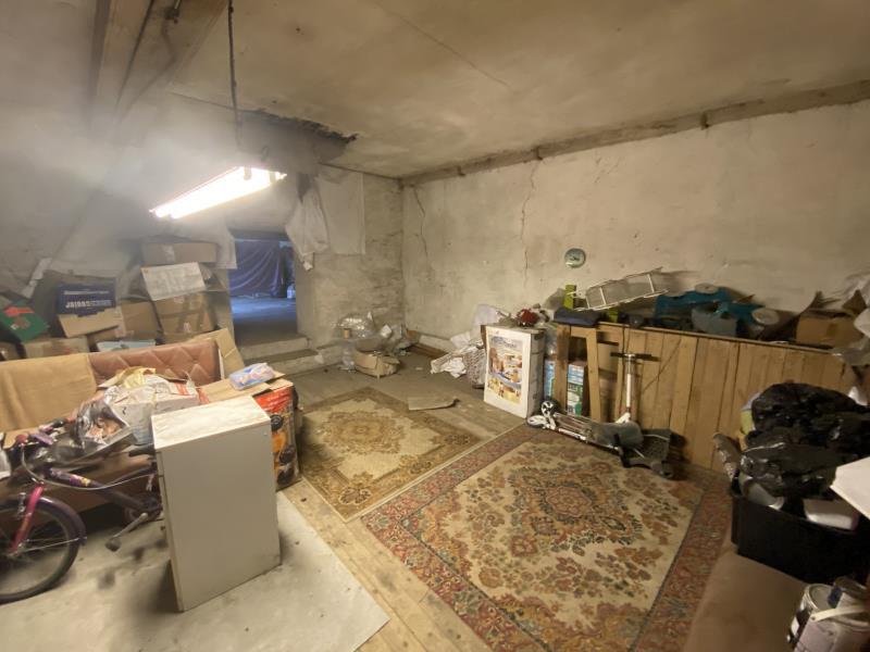 Maison - 450 m² - 12 pièces