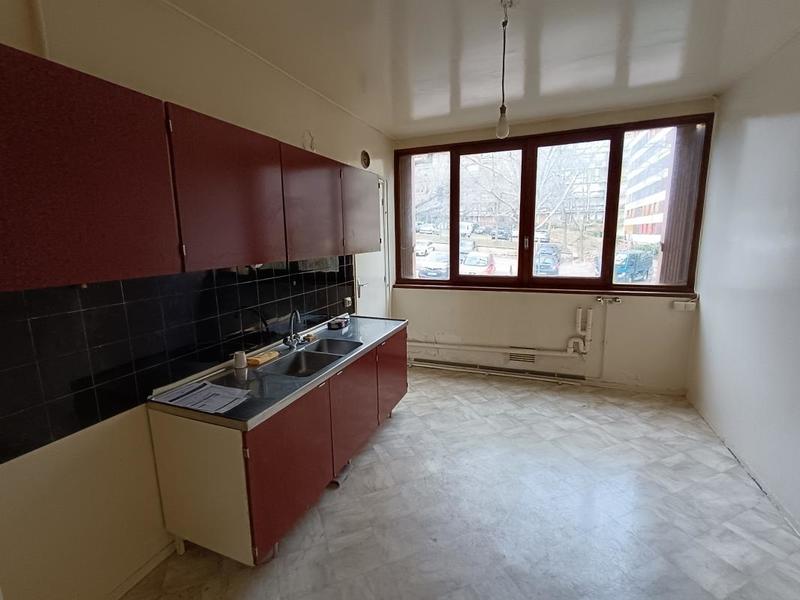 Appartement - 84 m² - 5 pièces