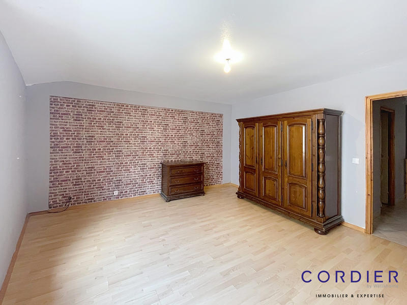 Maison - 105 m² - 4 pièces