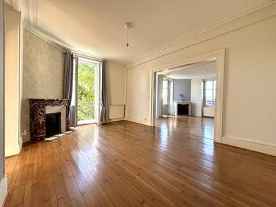 Appartement - 106 m² - 4 pièces